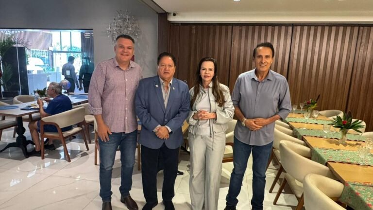 Reforça contatos em café e consolida apoio político do prefeito de Taguatinga