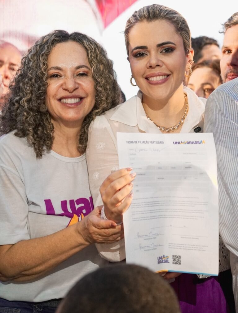 Luana Nunes oficializa filiação ao União Brasil e destaca força feminina com apoio de Dorinha.