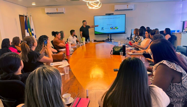 Seduc e Abin consolidam parceria para prevenir violência em escolas do Tocantins.