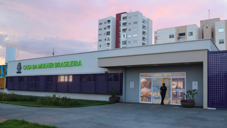 Palmas reforça rede de apoio à mulher com atendimento 24h e canais virtuais